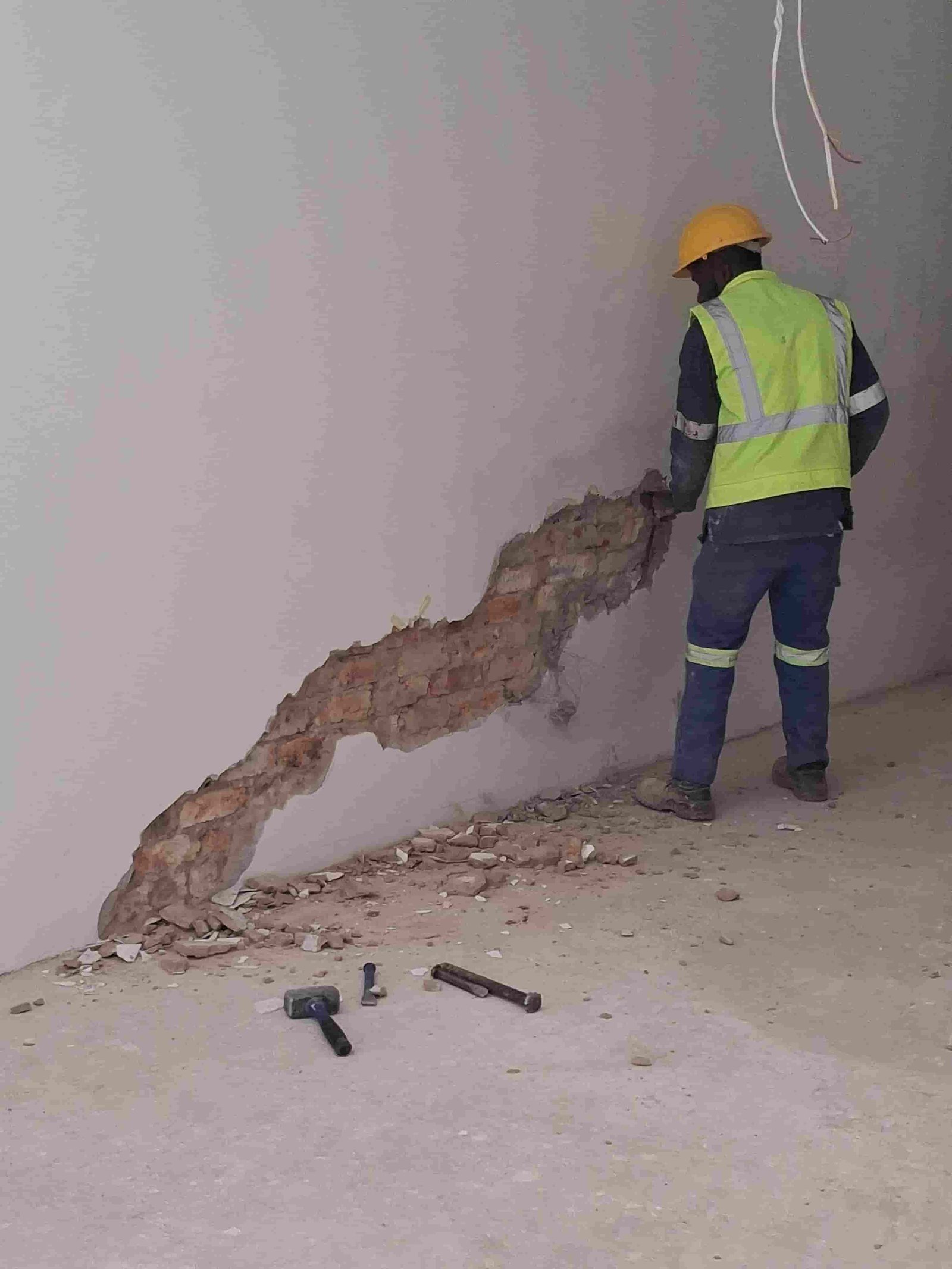 Sandhurst Mansion Construction Wall SIKHA Construction & Quantity Surveyors